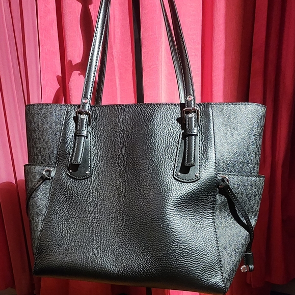 MICHAEL KORS ZEBRA STRIP TOTE - Picture 4 of 11